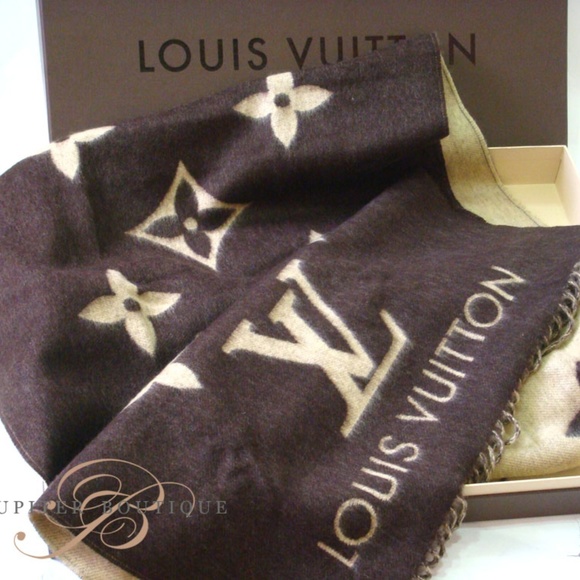 Louis Vuitton Monogram Double Side Shawl - Picture 1 of 5